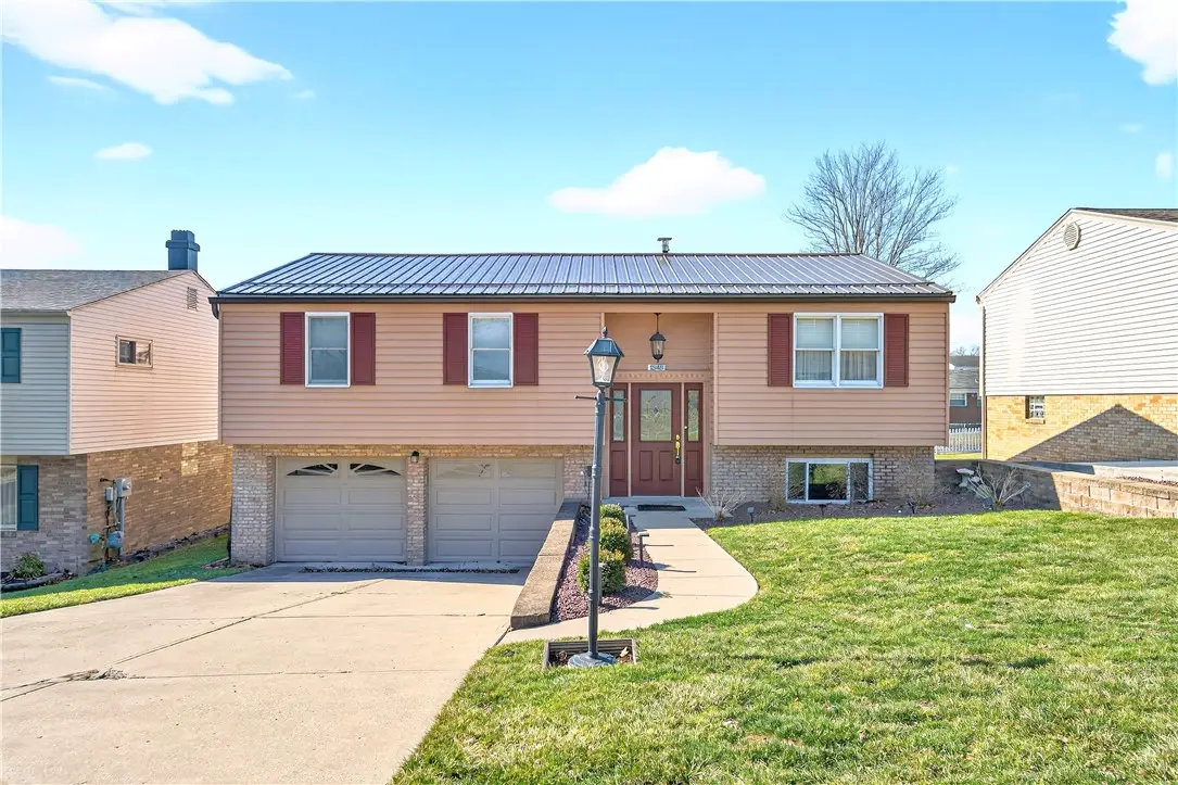 1548 Amelia Ave, South Park, PA 15129 - #1