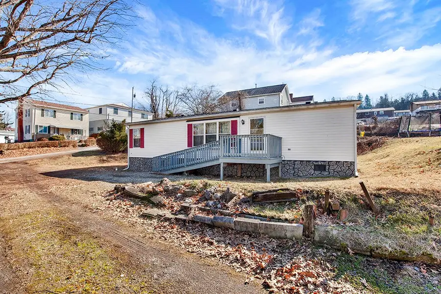 11 Columbus, Belle Vernon, PA 15012 - #2