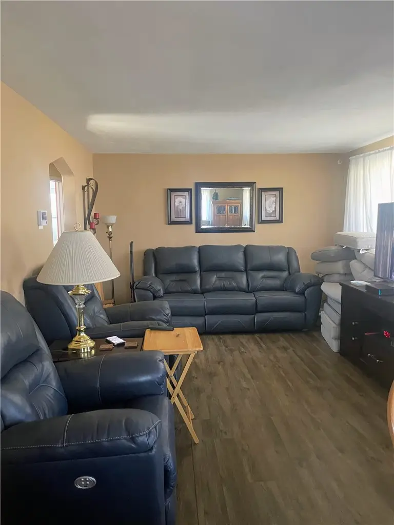 1114 Zenobia Dr, Coraopolis, PA 15108 - #3