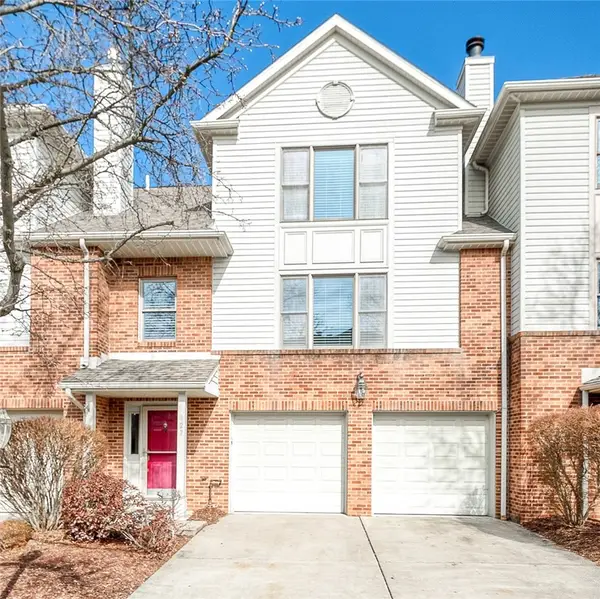 127 Fairway Landings Dr, Cecil, PA 15317