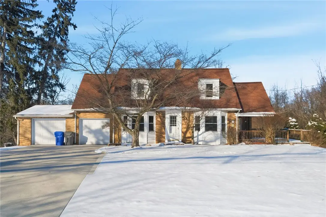 4252 Glasgow, Valencia, PA 16059 - #1