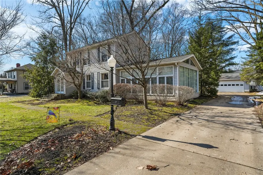 421 E Washington Blvd, Grove City, PA 16127 - #3