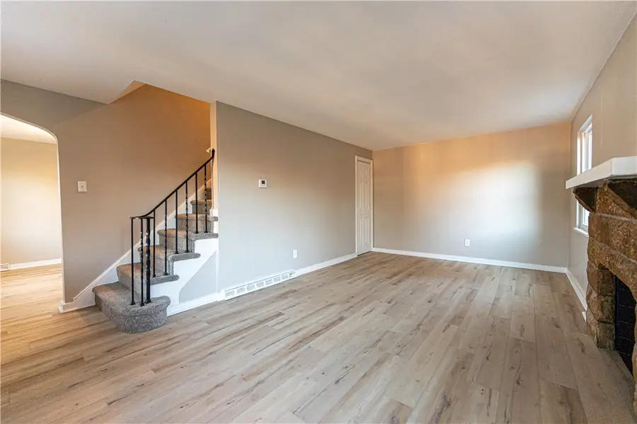 325 Bracken Ave, Pittsburgh, PA 15227 - #3