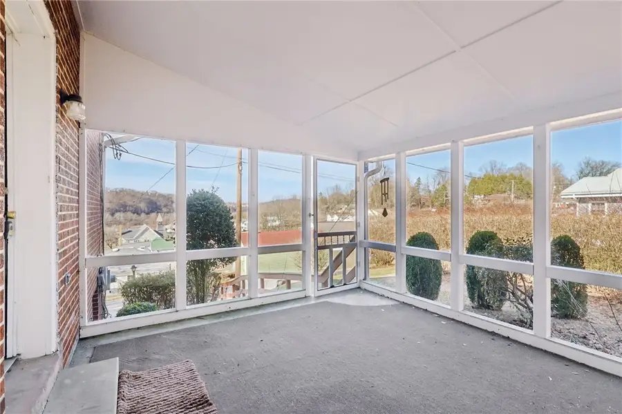 509 1st Street Ext, Apollo, PA 15613 - #3