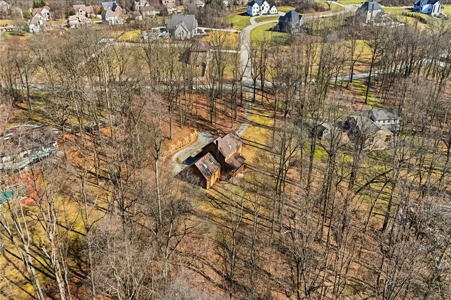 4005 School Rd, Jeannette, PA 15644 - #3