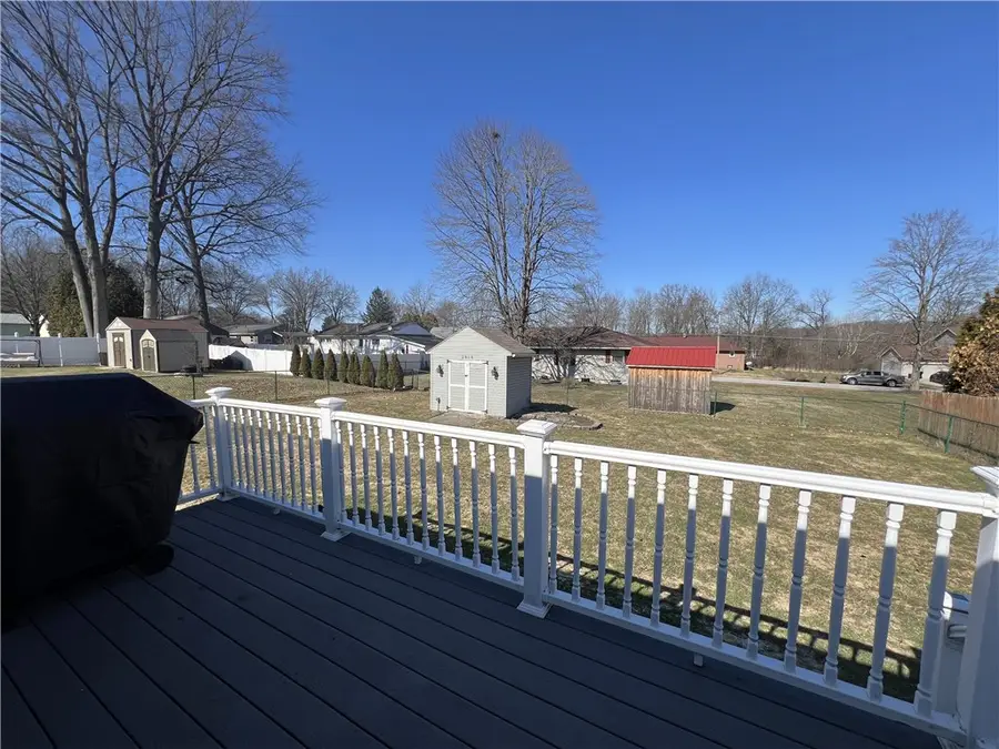 1535 Charles St, Hermitage, PA 16148 - #3