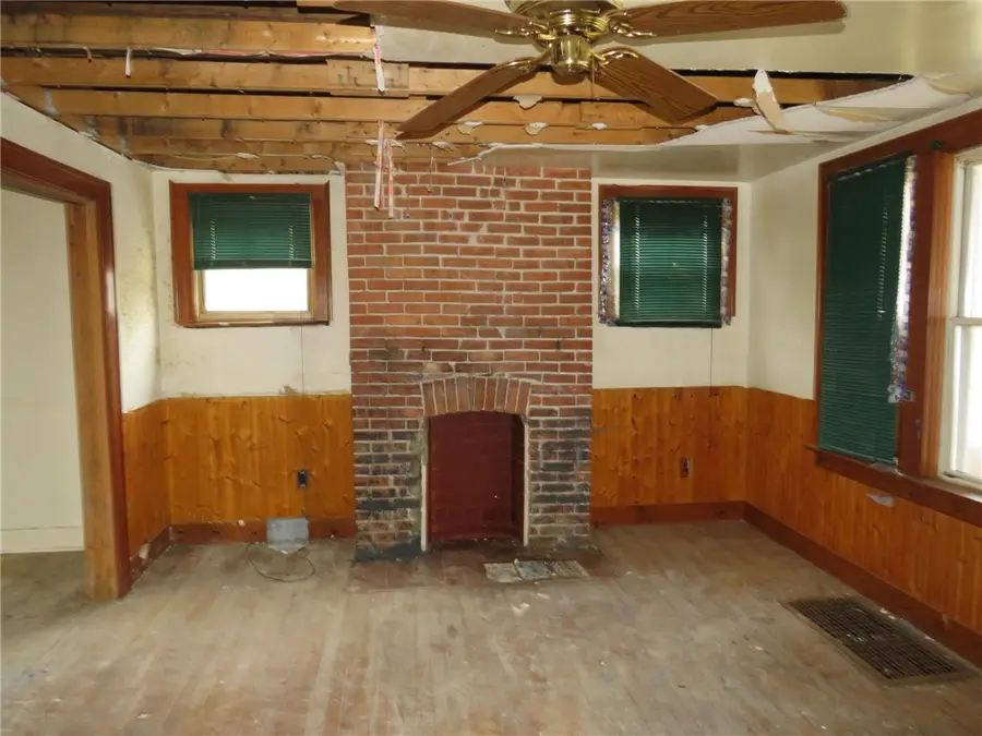 3512 Dauphin Ave, Pittsburgh, PA 15227 - #3