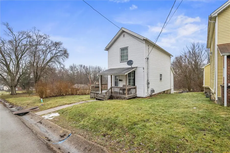 227 Smithfield St, New Castle, PA 16101 - #2