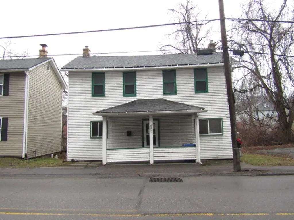 652 Bower Hill Rd, Bridgeville, PA 15017 - #1