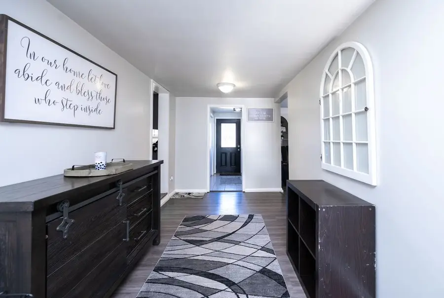 7 Manor Ave, New Castle, PA 16105 - #2