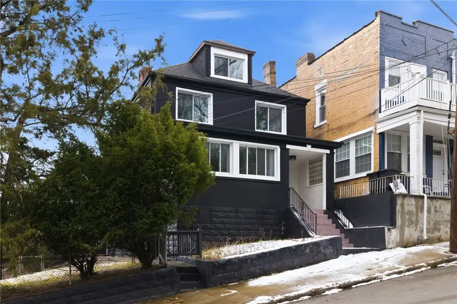 3 3rd Ave, Braddock, PA 15104 - #2