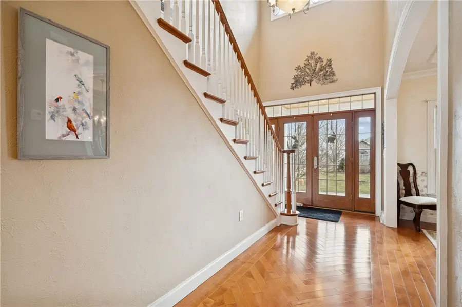 1012 Country Club Dr, Jeannette, PA 15644 - #3