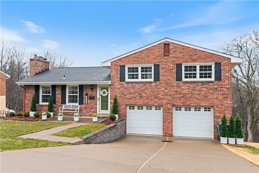 4855 S Emblem Drive, Pittsburgh, PA 15236 - #2