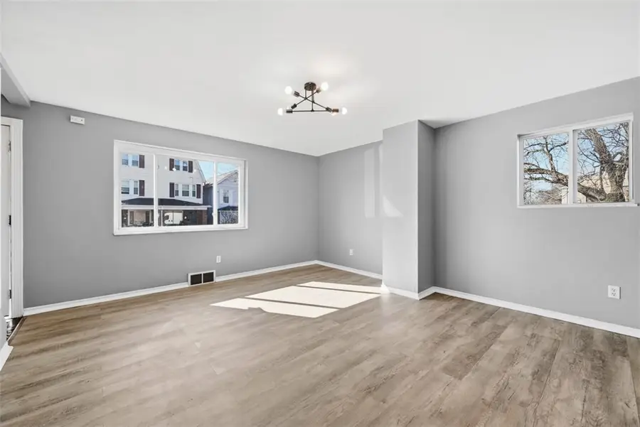 1381 Pocono St, Pittsburgh, PA 15218 - #2