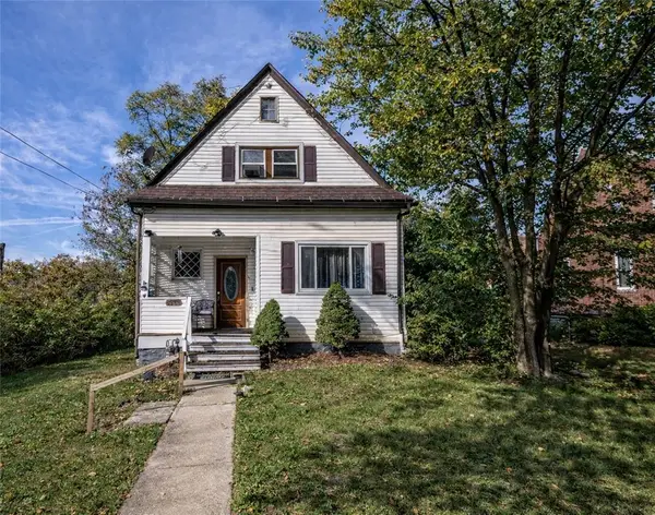 1328 Lettie Hill St, Beechview, PA 15216