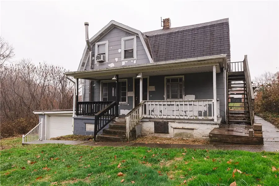 626 Pittsburgh Rd, Rochester, PA 15074 - #2