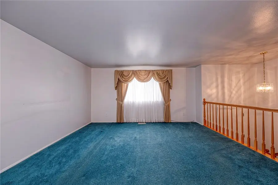 215 Hillendale Rd, Ross, PA 15237 - #3