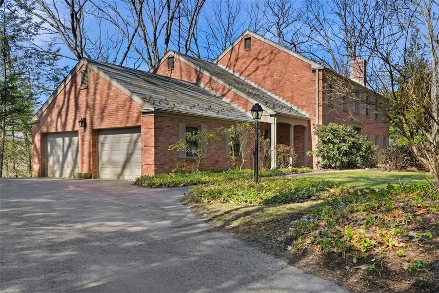 112 Hickory Hill Road, Fox Chapel, PA 15238 - #2