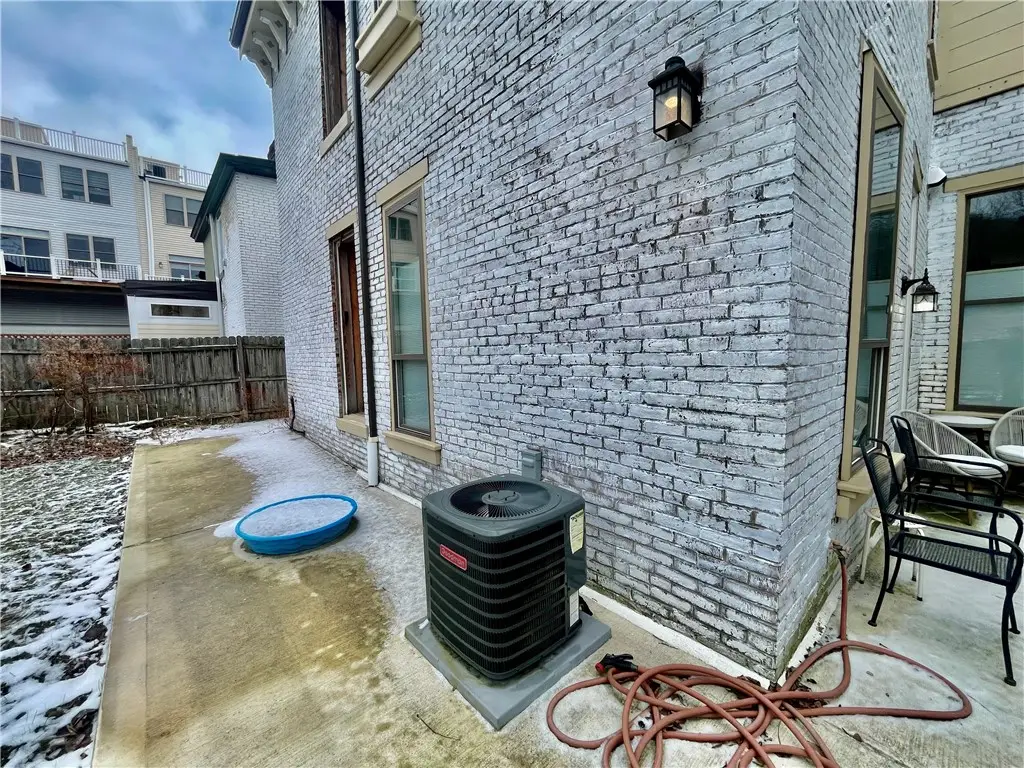 712 Armandale St, Pittsburgh, PA 15212 - #1