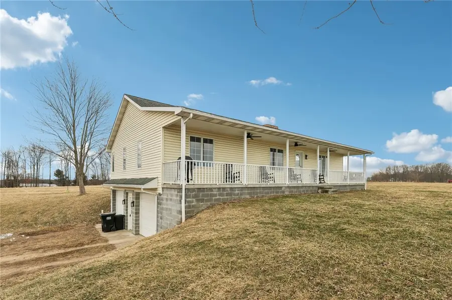 785 Cameron Rd, New Castle, PA 16101 - #2