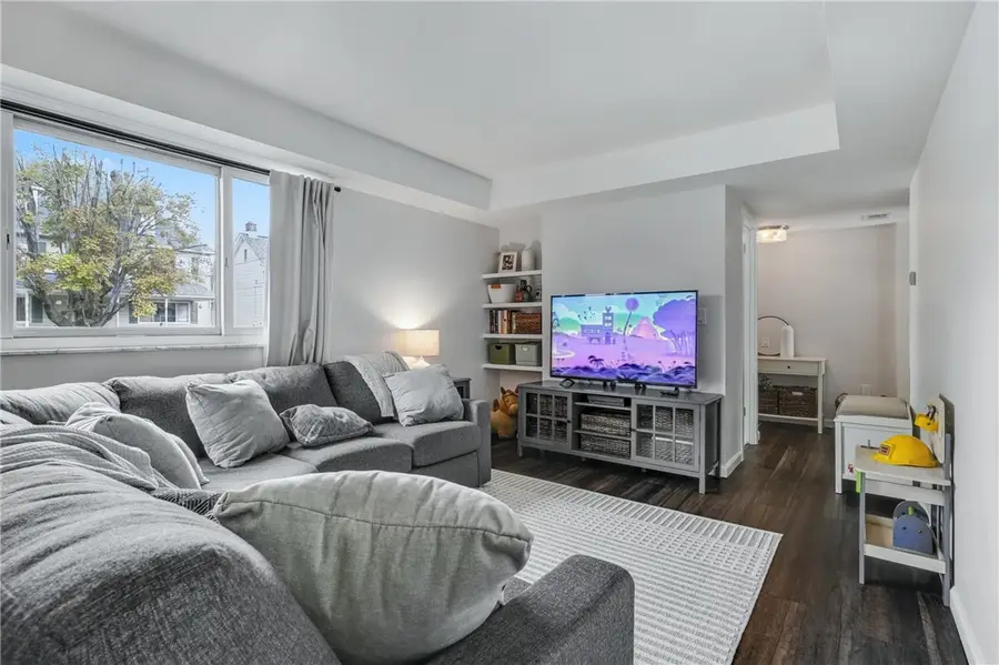 409 Mckim St., Zelienople, PA 16063 - #3