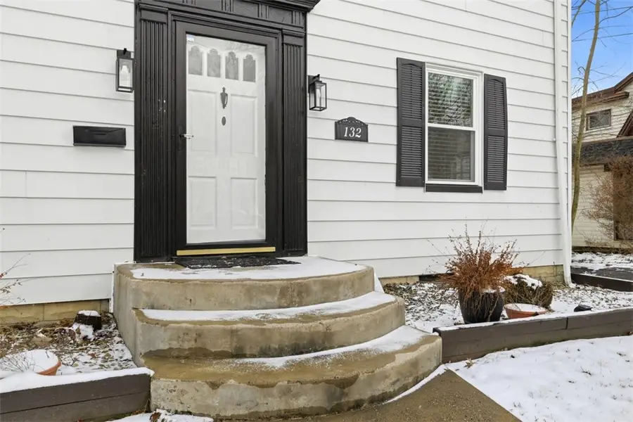 132 E Englewood Ave, New Castle, PA 16105 - #2