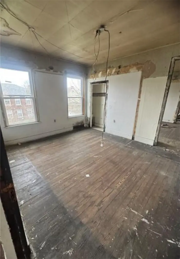 609-611 Grandview Ave, East Pittsburgh, PA 15112 - #3