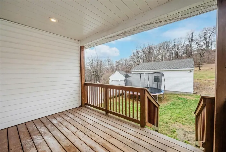 923 Scott Ave, Jeannette, PA 15644 - #3