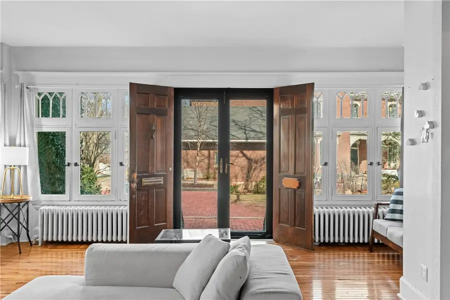 6 Ellsworth Ter, Pittsburgh, PA 15213 - #3