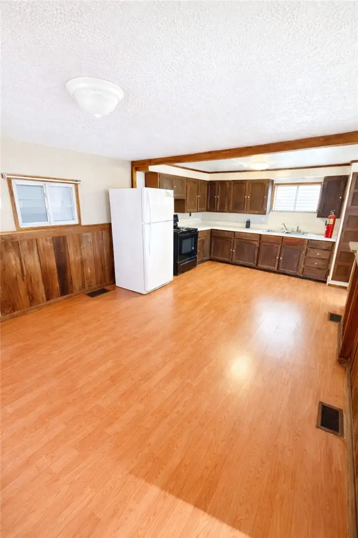 515 E 8th Ave, Tarentum, PA 15084 - #2