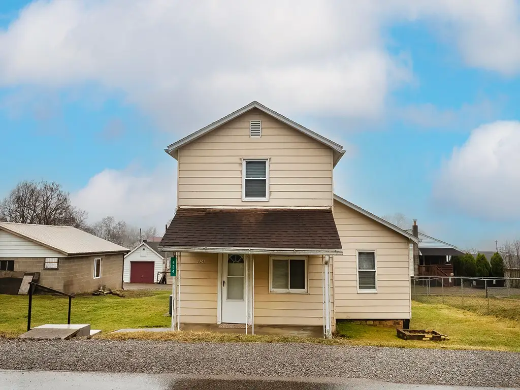 424 2nd Ave, Cadogan, PA 16212 - #1