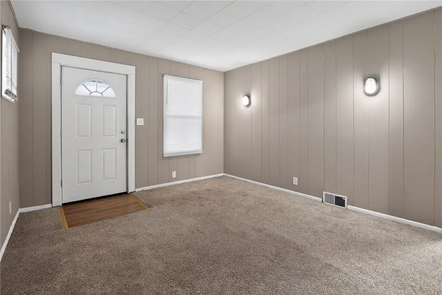 830 Elmwood St, McKeesport, PA 15133 - #3