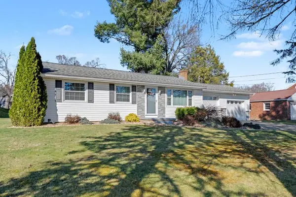 106 W Elizabeth St, New Castle, PA 16105 - #2