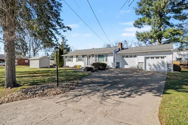 106 W Elizabeth St, New Castle, PA 16105 - #3