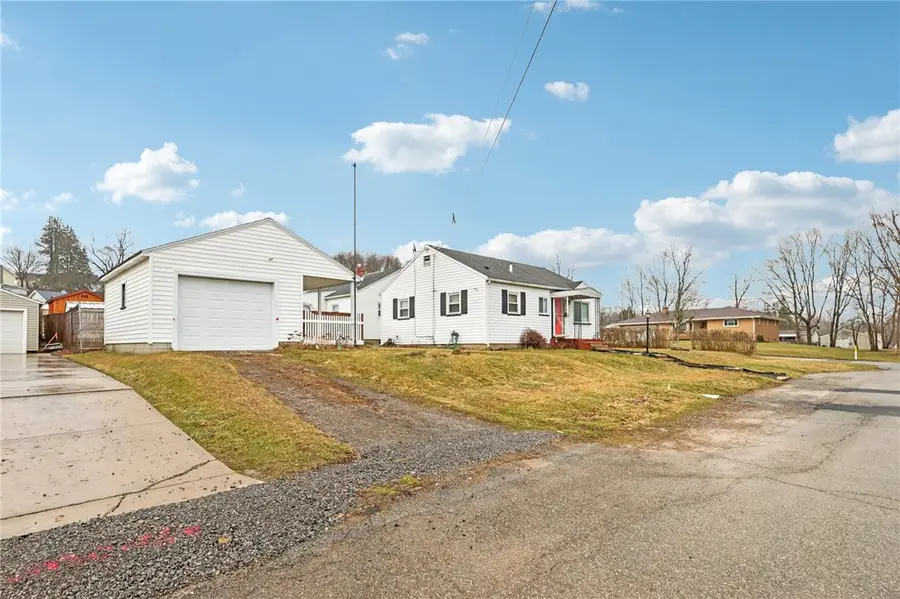 1613 Wooley Ave, New Castle, PA 16101 - #2