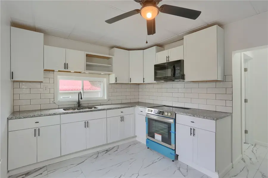 1222 Randolph St, New Castle, PA 16101 - #2