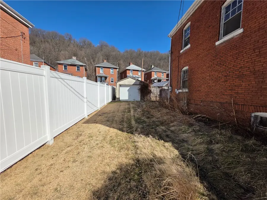 508 Liggett Ave, Monongahela, PA 15063 - #2