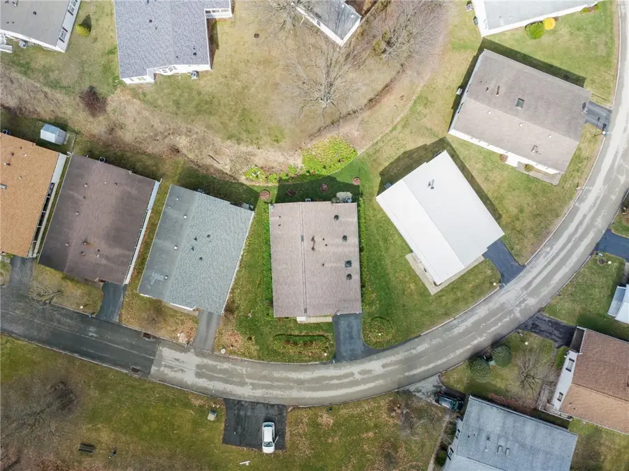 246 Ridge Ln, Murrysville, PA 15668 - #2