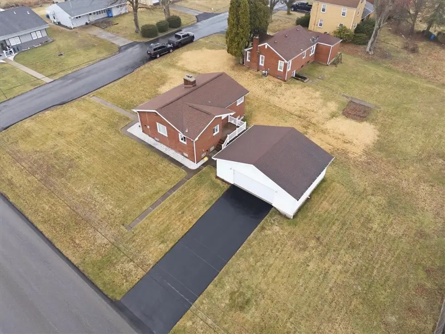 2039 Circle Drive+3 Car Garage, Hopewell, PA 15001 - #3