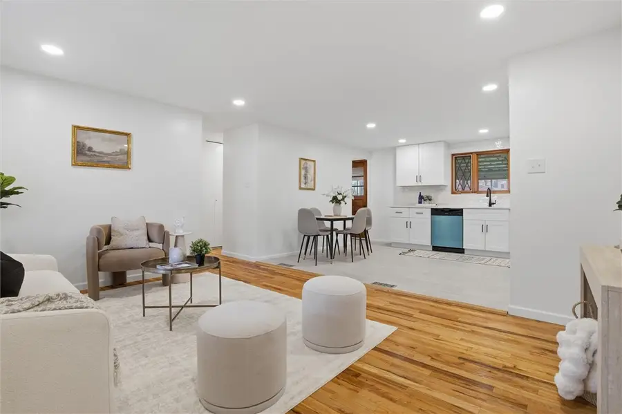 3464 Pleasantvue Dr, Pittsburgh, PA 15227 - #3