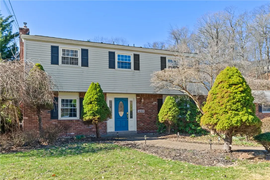 688 Carnival Dr, Pittsburgh, PA 15239 - #1