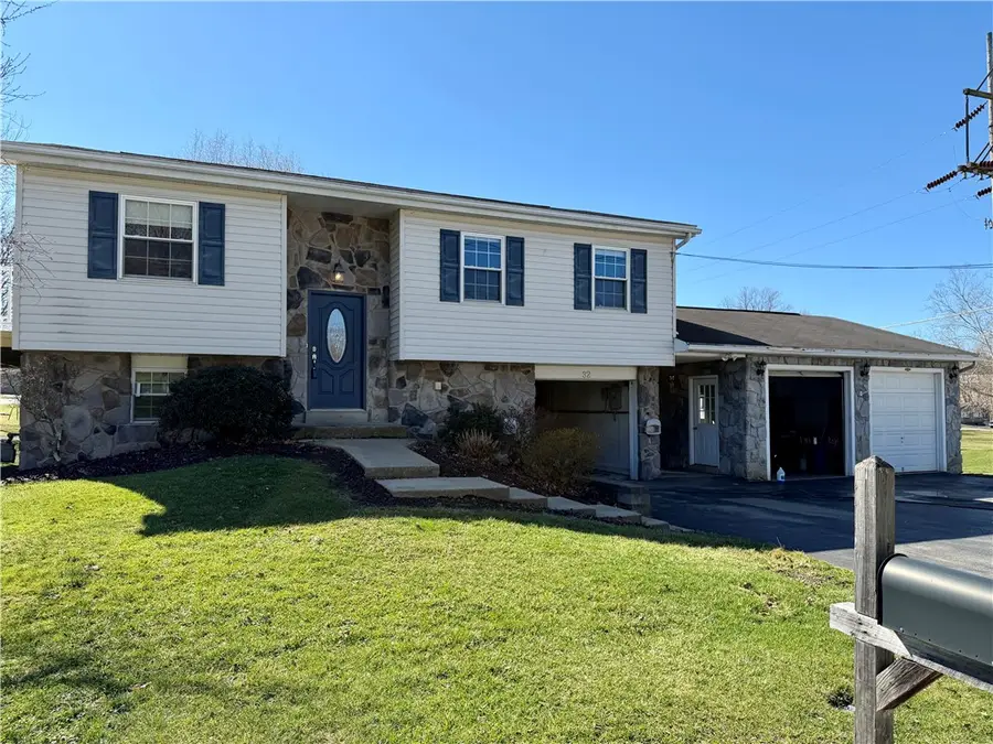 32 Evans Ave, Blairsville, PA 15717 - #2