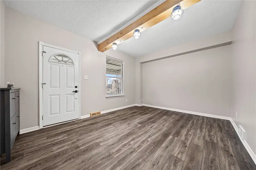 145 Lawrence Ave, Washington, PA 15301 - #3