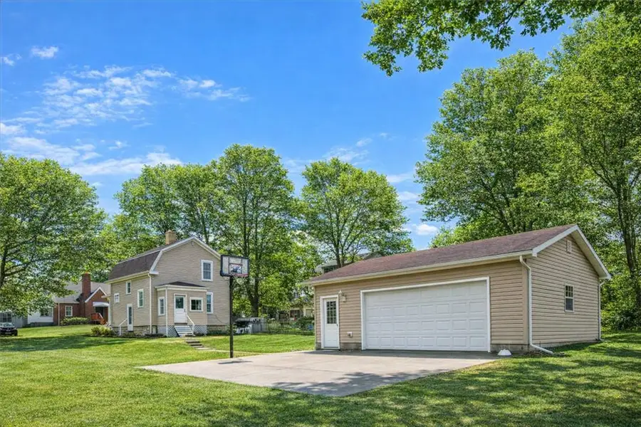 1511 20th Ave, Beaver Falls, PA 15010 - #2