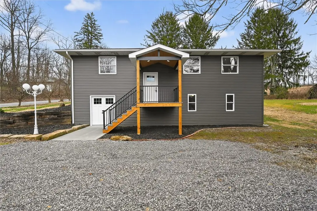 1642 Fairview School Rd, Ellwood City, PA 16117 - #1