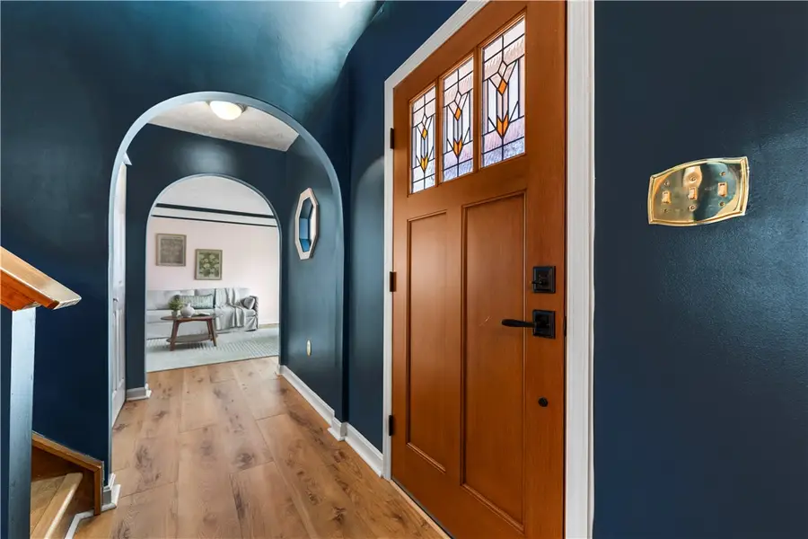 209 Farmcrest Dr, Oakdale, PA 15071 - #3