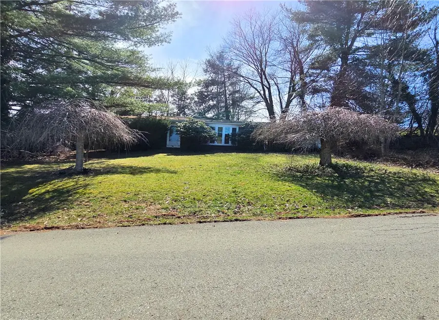 107 Winfield Ave, Bentleyville, PA 15314 - #3