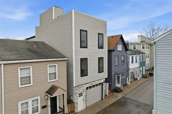 1912 Fox Way, Pittsburgh, PA 15203