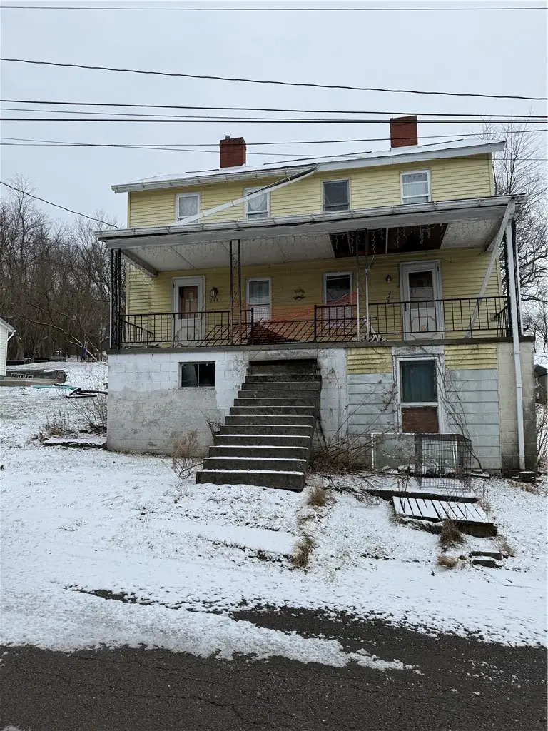 348 Musick St, Hannastown, PA 15635 - #1