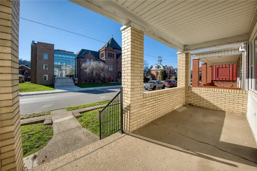 828 Maplewood Ave, Ambridge, PA 15003 - #2